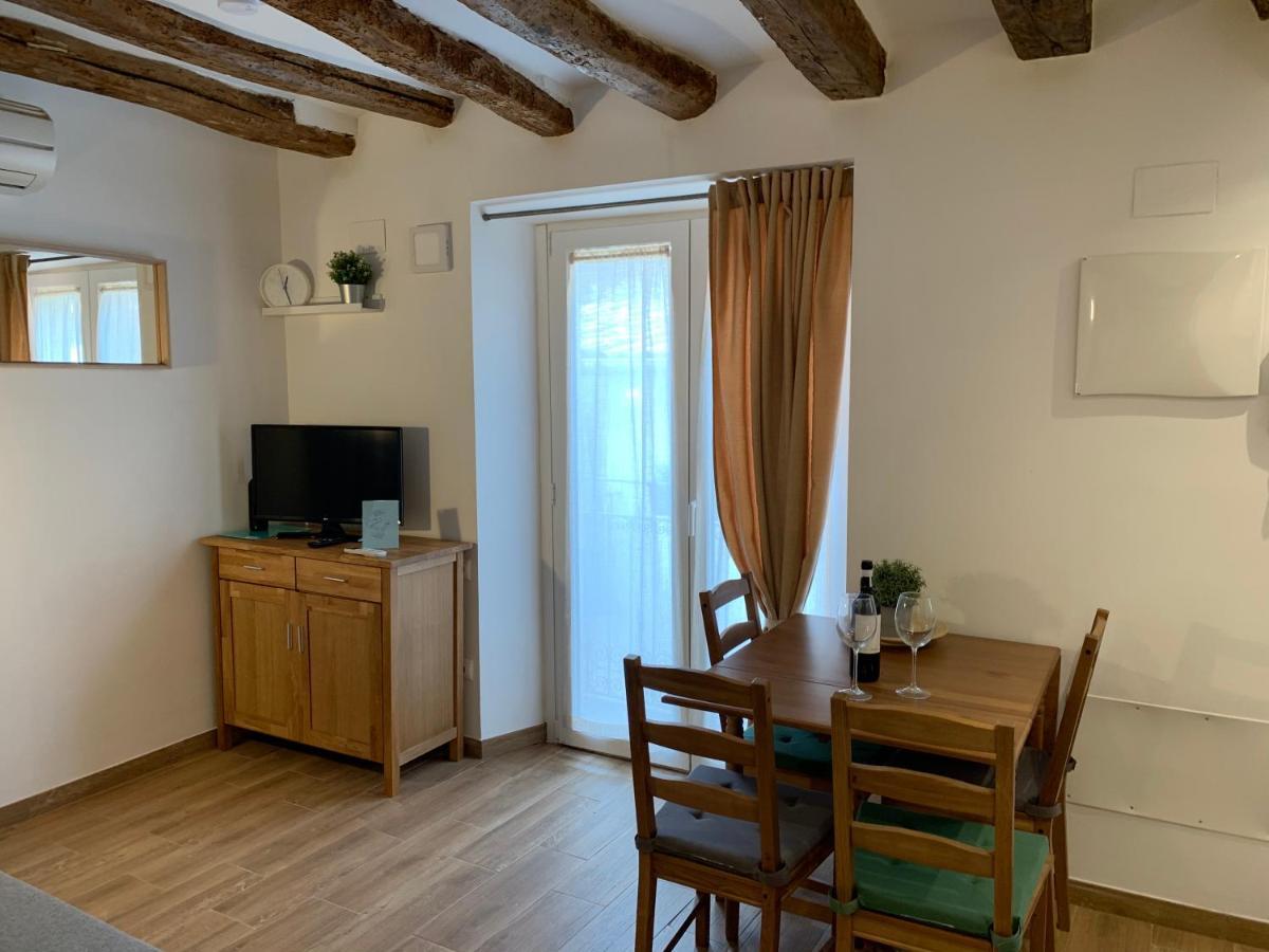 Apartaments Impro Móra d’Ebre Kültér fotó
